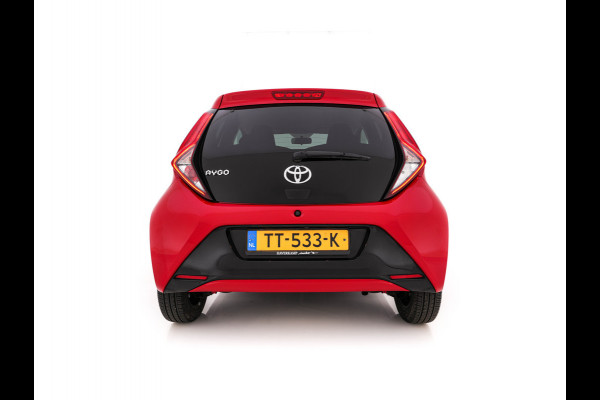 Toyota Aygo 1.0 VVT-i x-cite *AIRCO | CRUISE | CAMERA | CARPLAY | DAB | COMFORT-SEATS | PRIVACY-GLASS*