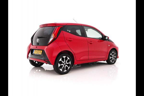 Toyota Aygo 1.0 VVT-i x-cite *AIRCO | CRUISE | CAMERA | CARPLAY | DAB | COMFORT-SEATS | PRIVACY-GLASS*