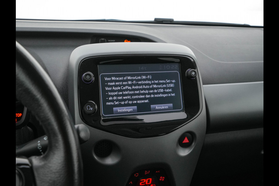 Toyota Aygo 1.0 VVT-i x-cite *AIRCO | CRUISE | CAMERA | CARPLAY | DAB | COMFORT-SEATS | PRIVACY-GLASS*