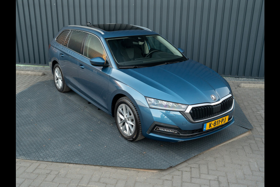 Škoda Octavia Combi 1.0 TSI Business Edition Plus | Panodak | Elk. A. klep | Camera | Adapt. Cr. | Prijs Rijklaar!!