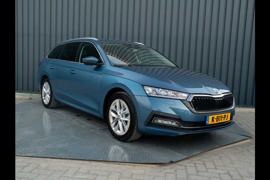 Škoda Octavia Combi 1.0 TSI Business Edition Plus | Panodak | Elk. A. klep | Camera | Adapt. Cr. | Prijs Rijklaar!!
