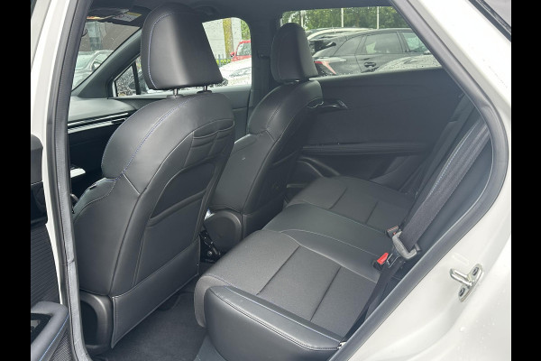 MG Mg4 electric Luxury 64 kWh SOH 96% | 10K KM!! |360 CAMERA| 7 JAAR MG GARANTIE T/M 07-2031| ELEK. STOEL| DODE HOEK SENSOR| STOEL + STUURVERWARMING| ADAPTIVE CRUISE CONTROL
