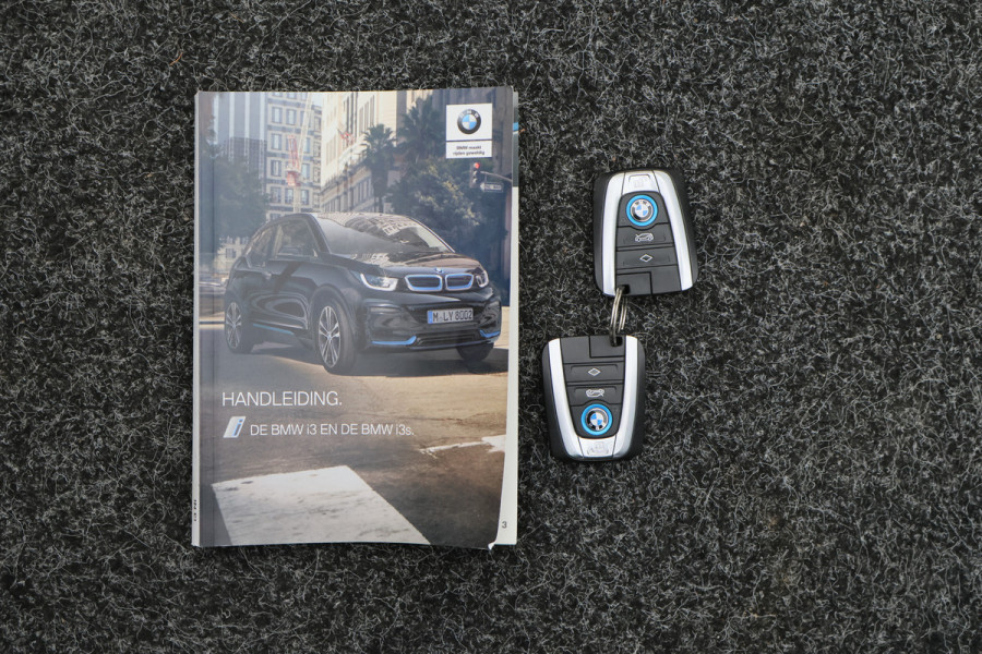 BMW i3 Executive Edition 120Ah 42 kWh Warmtepomp, SOH 93%, Camera, Cruise, Climate, Stoelverwarming, 20''