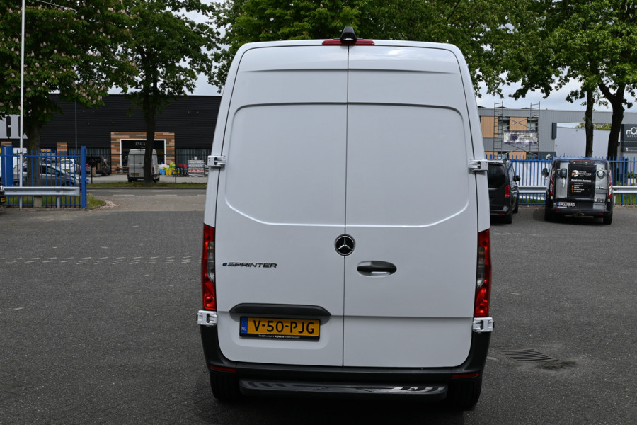 Mercedes-Benz eSprinter 312 L2H2 FWD 56 kWh Camera, Stoelverwarming
