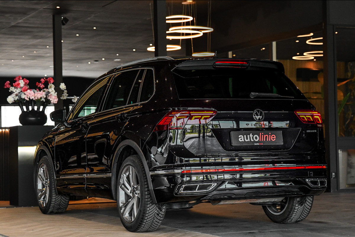 Volkswagen Tiguan 1.4 TSI eHybrid R-Line, Pano, ACC, IQ Lights, Camera, Carplay, Ambient, Dodeh, Stuurverw.!