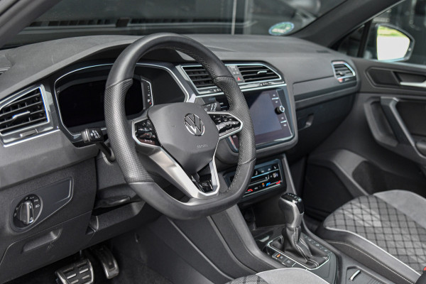 Volkswagen Tiguan 1.4 TSI eHybrid R-Line, Pano, ACC, IQ Lights, Camera, Carplay, Ambient, Dodeh, Stuurverw.!