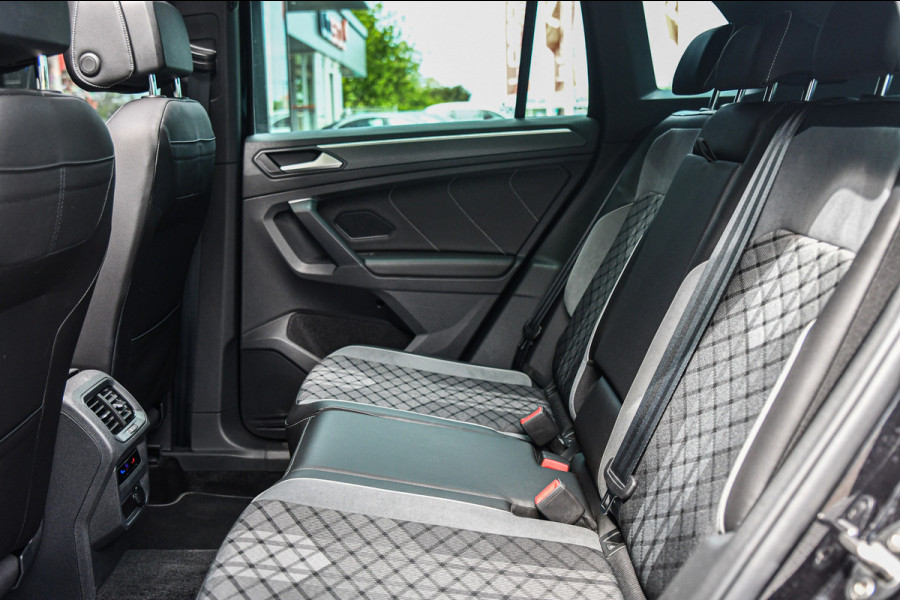 Volkswagen Tiguan 1.4 TSI eHybrid R-Line, Pano, ACC, IQ Lights, Camera, Carplay, Ambient, Dodeh, Stuurverw.!