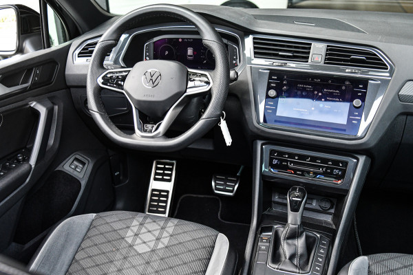 Volkswagen Tiguan 1.4 TSI eHybrid R-Line, Pano, ACC, IQ Lights, Camera, Carplay, Ambient, Dodeh, Stuurverw.!