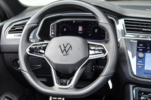 Volkswagen Tiguan 1.4 TSI eHybrid R-Line, Pano, ACC, IQ Lights, Camera, Carplay, Ambient, Dodeh, Stuurverw.!