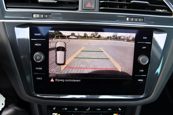 Volkswagen Tiguan 1.4 TSI eHybrid R-Line, Pano, ACC, IQ Lights, Camera, Carplay, Ambient, Dodeh, Stuurverw.!