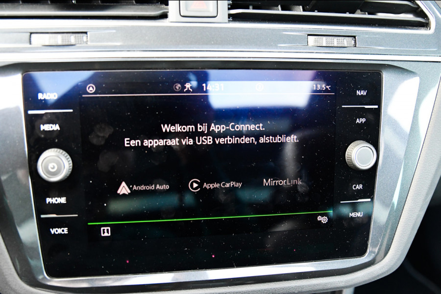 Volkswagen Tiguan 1.4 TSI eHybrid R-Line, Pano, ACC, IQ Lights, Camera, Carplay, Ambient, Dodeh, Stuurverw.!