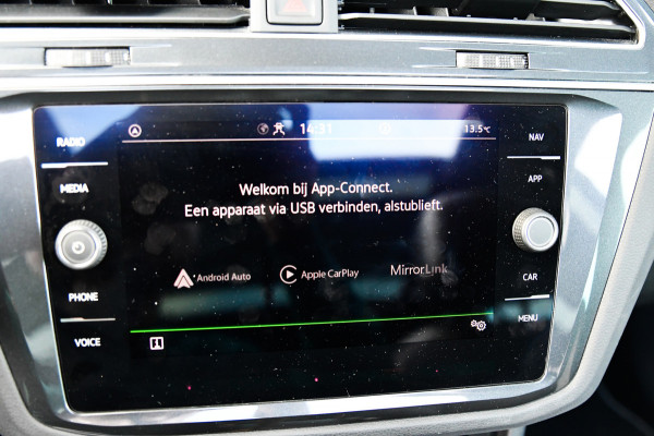 Volkswagen Tiguan 1.4 TSI eHybrid R-Line, Pano, ACC, IQ Lights, Camera, Carplay, Ambient, Dodeh, Stuurverw.!