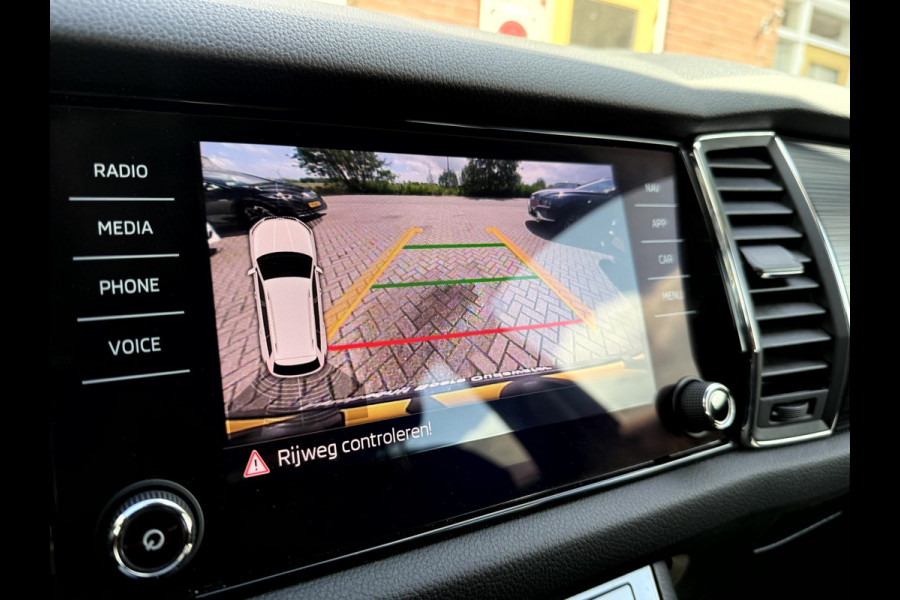 Škoda Kodiaq 1.5 TSI Limited Edition Navi, Camera, App Connect, Sfeerverlichting
