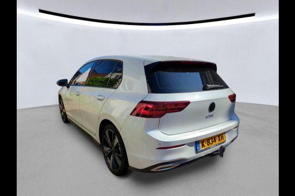 Volkswagen Golf GTE 1.4 eHybrid 245pk PHEV | Panorama | IQ.Light | Camera | Stoelverw.