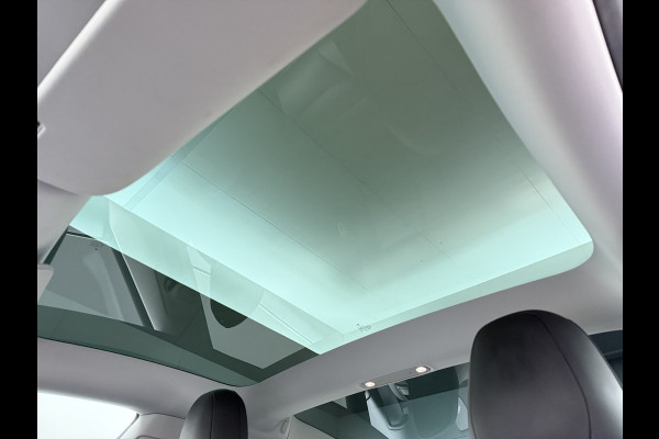 Tesla Model 3 Standard RWD Plus LFP Accu SOH 90,5% Warmtepomp Lmv 19" Elek.Achterklep Leder Panoramadak Navi Ecc Camera's Navi Ecc Pdc Traffic Aware Cruise + Aut.Sturen Lmv Led Elek.Stoelen+Memory+Verwarmd Dealeronderhouden Origineel Nederlandse Auto Garantie op Accu en Motor tot 21-6-2030/160.000km
