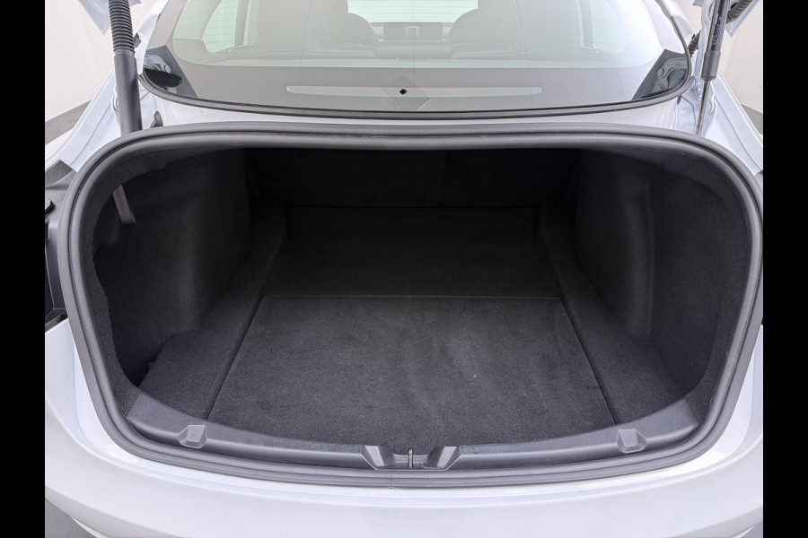 Tesla Model 3 Standard RWD Plus LFP Accu SOH 90,5% Warmtepomp Lmv 19" Elek.Achterklep Leder Panoramadak Navi Ecc Camera's Navi Ecc Pdc Traffic Aware Cruise + Aut.Sturen Lmv Led Elek.Stoelen+Memory+Verwarmd Dealeronderhouden Origineel Nederlandse Auto Garantie op Accu en Motor tot 21-6-2030/160.000km