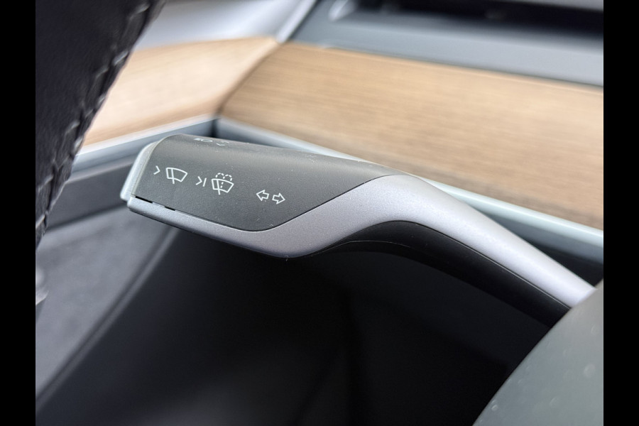 Tesla Model 3 Standard RWD Plus LFP Accu SOH 90,5% Warmtepomp Lmv 19" Elek.Achterklep Leder Panoramadak Navi Ecc Camera's Navi Ecc Pdc Traffic Aware Cruise + Aut.Sturen Lmv Led Elek.Stoelen+Memory+Verwarmd Dealeronderhouden Origineel Nederlandse Auto Garantie op Accu en Motor tot 21-6-2030/160.000km