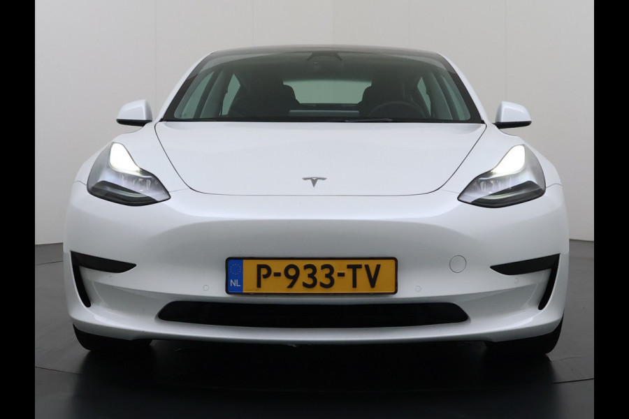 Tesla Model 3 Standard RWD Plus LFP Accu SOH 90,5% Warmtepomp Lmv 19" Elek.Achterklep Leder Panoramadak Navi Ecc Camera's Navi Ecc Pdc Traffic Aware Cruise + Aut.Sturen Lmv Led Elek.Stoelen+Memory+Verwarmd Dealeronderhouden Origineel Nederlandse Auto Garantie op Accu en Motor tot 21-6-2030/160.000km