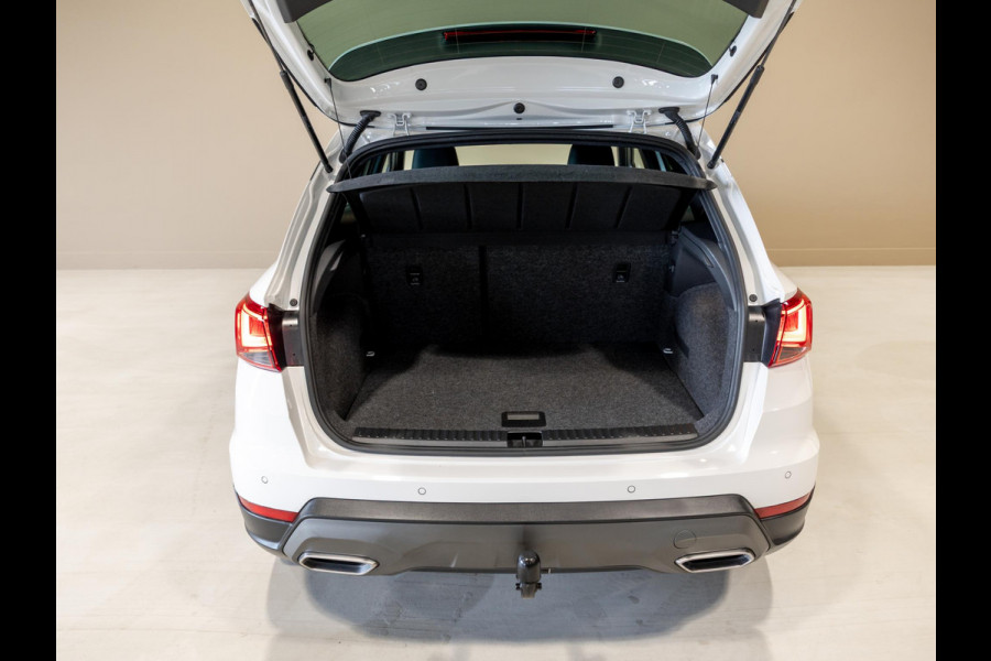 Seat Arona 1.0 TSI FR Business Connect / 110pk / Trekhaak / Dodehoek herkenning / Stoelverwarming /