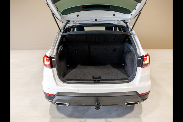 Seat Arona 1.0 TSI FR Business Connect / 110pk / Trekhaak / Dodehoek herkenning / Stoelverwarming /