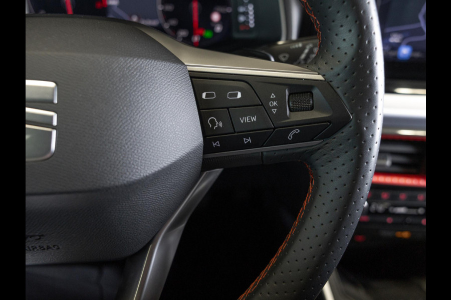 Seat Arona 1.0 TSI FR Business Connect / 110pk / Trekhaak / Dodehoek herkenning / Stoelverwarming /