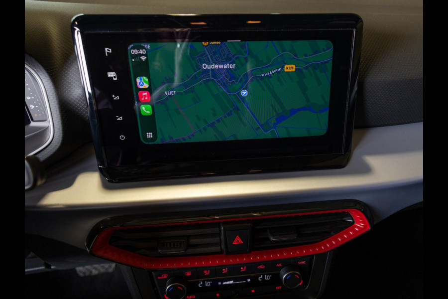 Seat Arona 1.0 TSI FR Business Connect / 110pk / Trekhaak / Dodehoek herkenning / Stoelverwarming /
