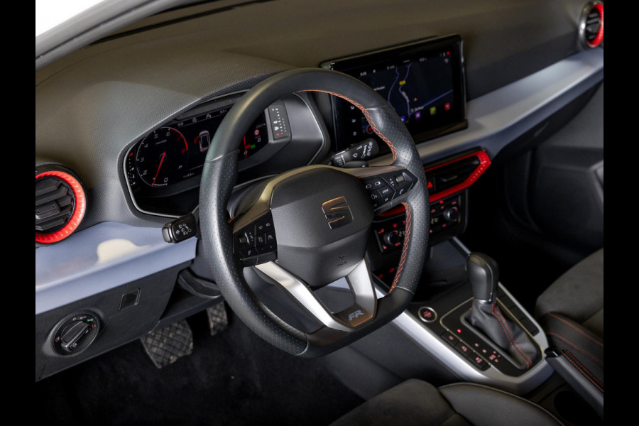 Seat Arona 1.0 TSI FR Business Connect / 110pk / Trekhaak / Dodehoek herkenning / Stoelverwarming /