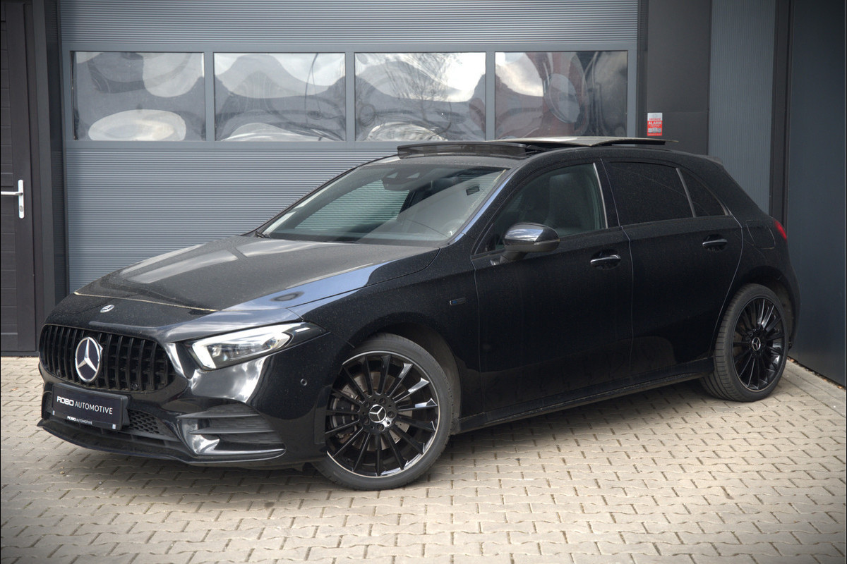 Mercedes-Benz A-Klasse 250 e Business Solution AMG Limited | Panoramadak | Stoelverwarming | Multibeam | Memory Seats | Keyless | Ambiance Verlichting | Camera | Cruise Control |