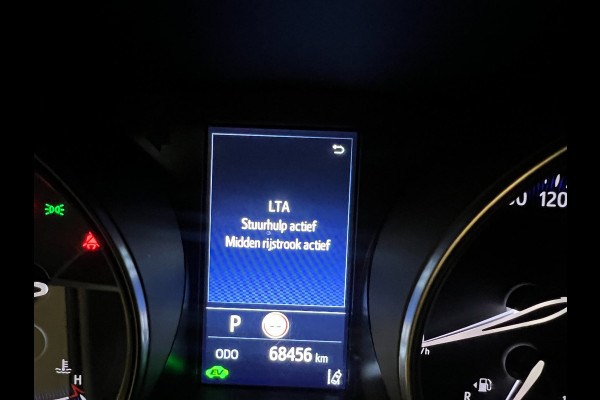 Toyota C-HR 1.8 Hybrid Bi-Tone NAVI/LED/DAB/CRUISE/ECC/PDC/CARPLAY/CAM///