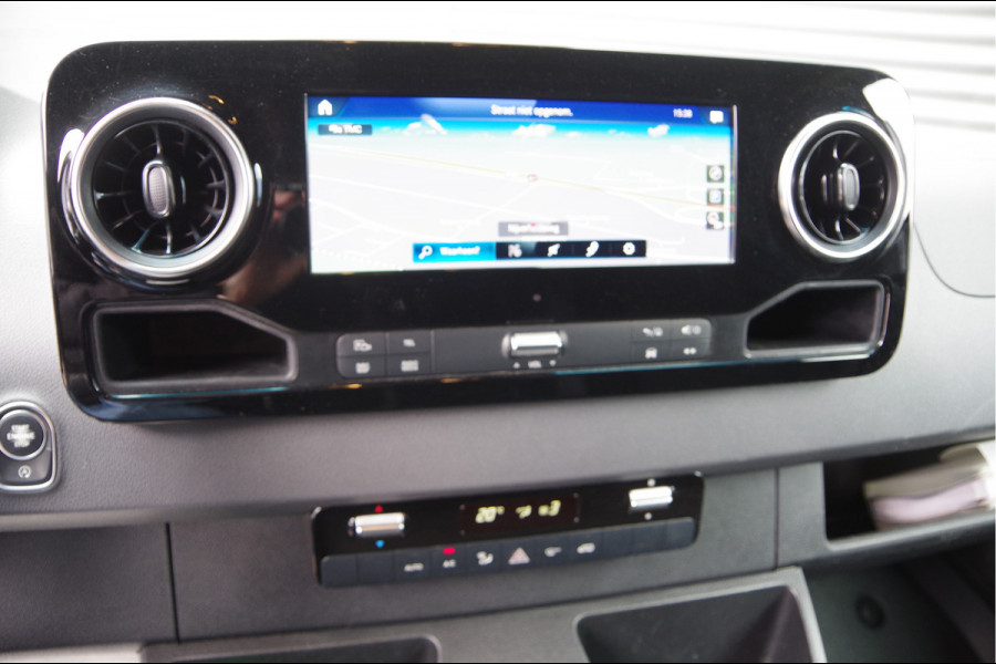 Mercedes-Benz Sprinter 319 3.0 CDI V6 L2H2 AUT. LED, 3.5T TREKHAAK, 360 CAMERA, ADAPT. CRUISE, MBUX 10'', NAVI, CLIMA, PARKEERSENSOREN