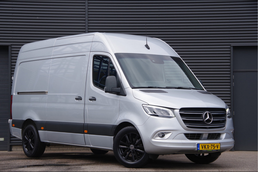 Mercedes-Benz Sprinter 319 3.0 CDI V6 L2H2 AUT. LED, 3.5T TREKHAAK, 360 CAMERA, ADAPT. CRUISE, MBUX 10'', NAVI, CLIMA, PARKEERSENSOREN