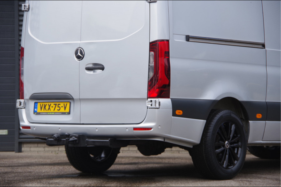 Mercedes-Benz Sprinter 319 3.0 CDI V6 L2H2 AUT. LED, 3.5T TREKHAAK, 360 CAMERA, ADAPT. CRUISE, MBUX 10'', NAVI, CLIMA, PARKEERSENSOREN