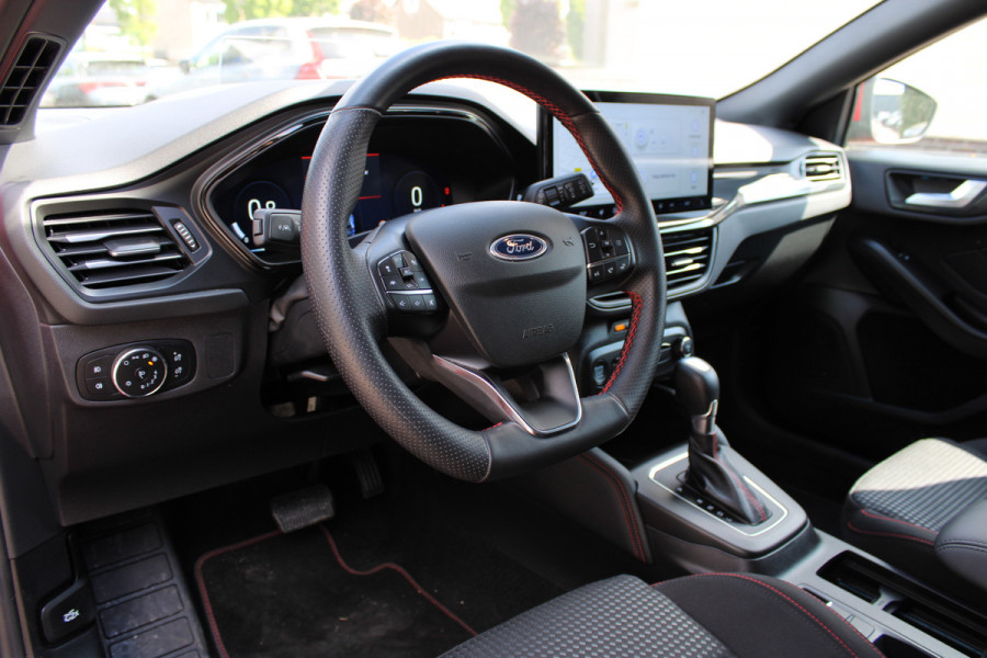 Ford FOCUS Wagon 1.0 EcoBoost Hybrid ST Line X | Head-Up | Adaptieve cruise | Trekhaak | Winterpack