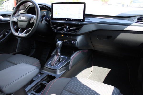 Ford FOCUS Wagon 1.0 EcoBoost Hybrid ST Line X | Head-Up | Adaptieve cruise | Trekhaak | Winterpack