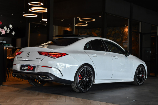 Mercedes-Benz CLA-Klasse 200 4MATIC AMG. Pano, HUD, Keyless, Camera, CarPlay, Sfeer!