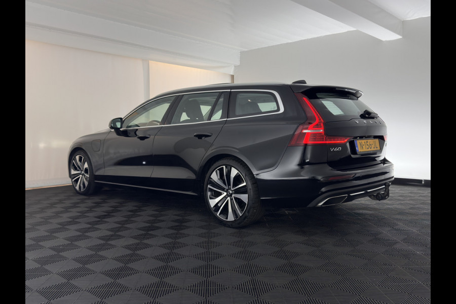 Volvo V60 2.0 T6 Recharge AWD Inscription (Plug-in) (INCL-BTW) Aut. *PANO | LEATHER | FULL-LED | MEMORY-PACK | KEYLESS | DIGI-COCKPIT | NAVI-FULLMAP | HEATED-SPORTSEATS | ECC | CRUISE | DAB | TOWBAR | 19''ALU*