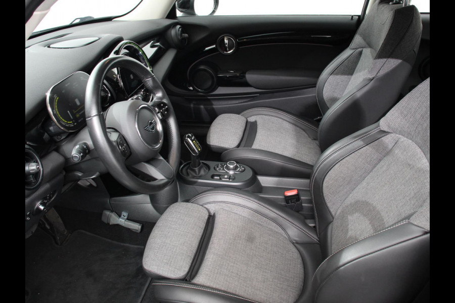 MINI Mini Electric Business Edition Automaat 33 kWh SOH 95% Navigatie Climate Control  Lichtmetalen Velgen  Dab Parkeer sensoren Cruise Control