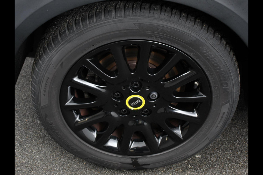 MINI Mini Electric Business Edition Automaat 33 kWh SOH 95% Navigatie Climate Control  Lichtmetalen Velgen  Dab Parkeer sensoren Cruise Control