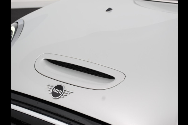 MINI Mini Electric Business Edition Automaat 33 kWh SOH 95% Navigatie Climate Control  Lichtmetalen Velgen  Dab Parkeer sensoren Cruise Control