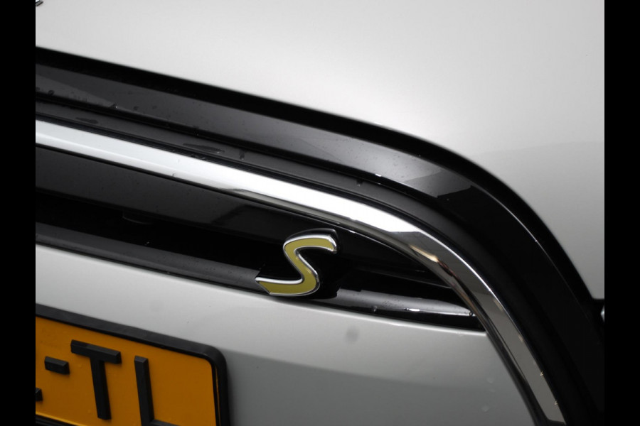 MINI Mini Electric Business Edition Automaat 33 kWh SOH 95% Navigatie Climate Control  Lichtmetalen Velgen  Dab Parkeer sensoren Cruise Control