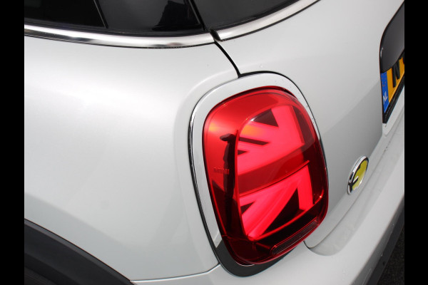 MINI Mini Electric Business Edition Automaat 33 kWh SOH 95% Navigatie Climate Control  Lichtmetalen Velgen  Dab Parkeer sensoren Cruise Control