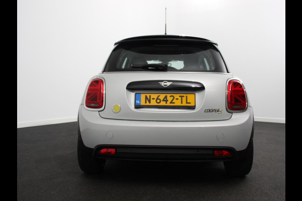 MINI Mini Electric Business Edition Automaat 33 kWh SOH 95% Navigatie Climate Control  Lichtmetalen Velgen  Dab Parkeer sensoren Cruise Control