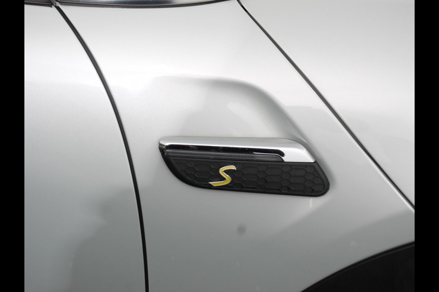 MINI Mini Electric Business Edition Automaat 33 kWh SOH 95% Navigatie Climate Control  Lichtmetalen Velgen  Dab Parkeer sensoren Cruise Control