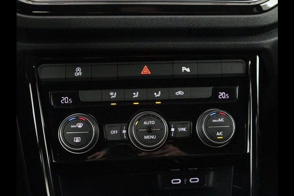 Volkswagen T-Roc 1.5 TSI Sport | Carplay | Virtual Cockpit | Full LED | Navigatie | Climate control | Parkeerhulp | 19'' lichtmetalen velgen | Bluetooth | Getint glas | Sportstuur