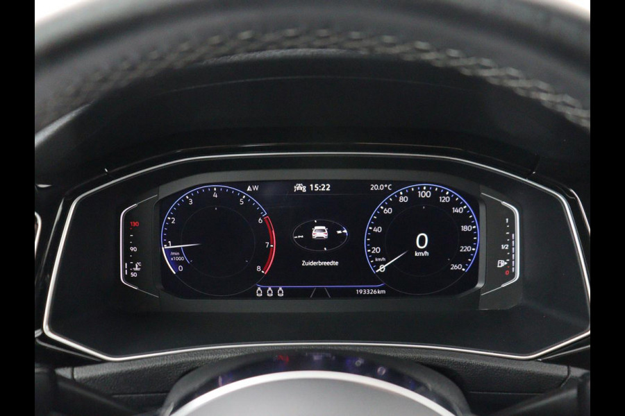 Volkswagen T-Roc 1.5 TSI Sport | Carplay | Virtual Cockpit | Full LED | Navigatie | Climate control | Parkeerhulp | 19'' lichtmetalen velgen | Bluetooth | Getint glas | Sportstuur