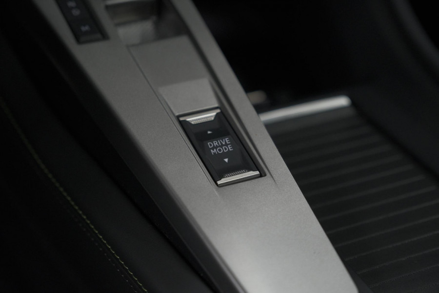 Peugeot 408 Hybrid 145 e-DCS6 GT | 360 Camera | Alcantara Pakket | Adaptieve Cruise Control | Elektrische Kofferklep