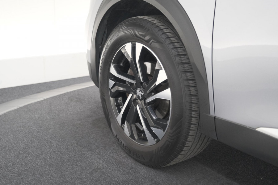 Peugeot 2008 PureTech 130 GT-Line | Camera | Adaptieve Cruise Control | Navigatie | Climate Control