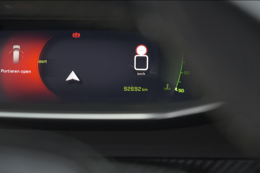 Peugeot 2008 PureTech 130 GT-Line | Camera | Adaptieve Cruise Control | Navigatie | Climate Control