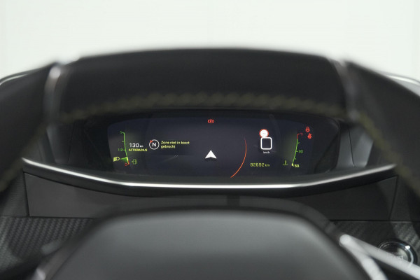 Peugeot 2008 PureTech 130 GT-Line | Camera | Adaptieve Cruise Control | Navigatie | Climate Control