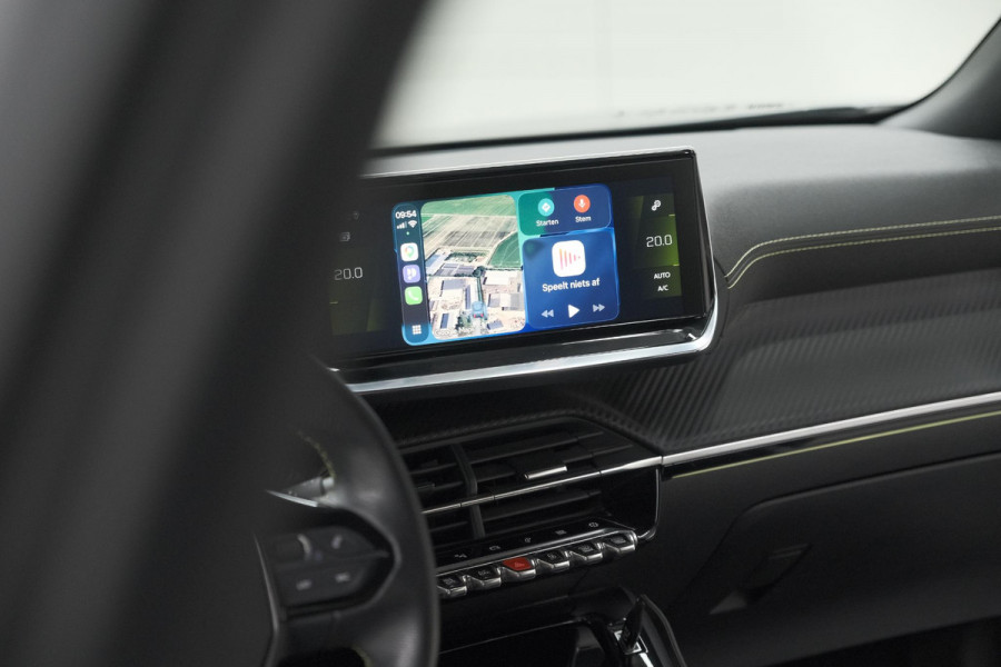 Peugeot 2008 PureTech 130 GT-Line | Camera | Adaptieve Cruise Control | Navigatie | Climate Control